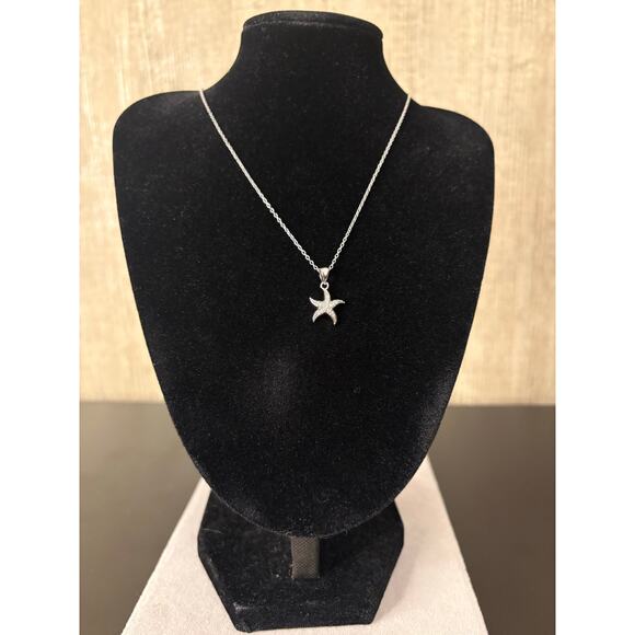 Starfish necklace women’s in 925 Silver 1ct of moissanite!